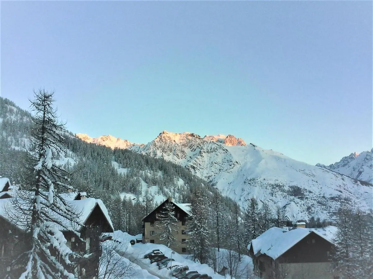 T2 Vue Exceptionnelle Glacier Et Montagnes Avec Piscine Puy Saint Vincent 1800 Puy-Saint-Vincent 0*,  France